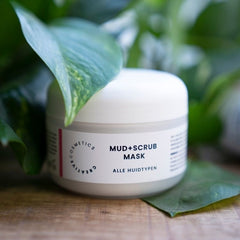 Mascarilla natural de barro y exfoliante