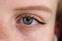 Lápiz de cejas natural Latte
