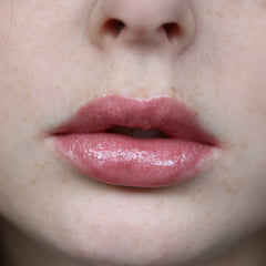 651 Brillo de labios Pink Bombshell