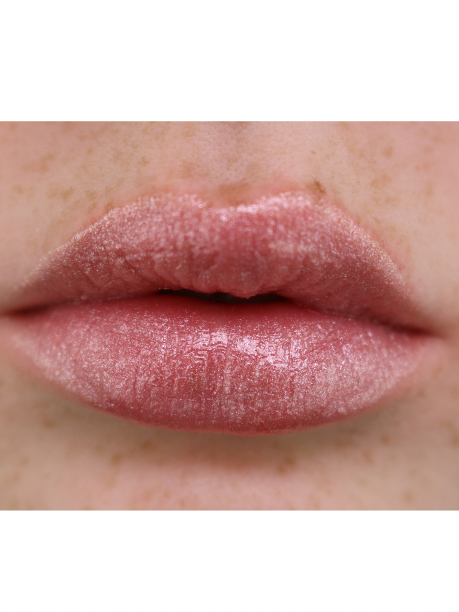 654 Brillo de labios Rose Glow