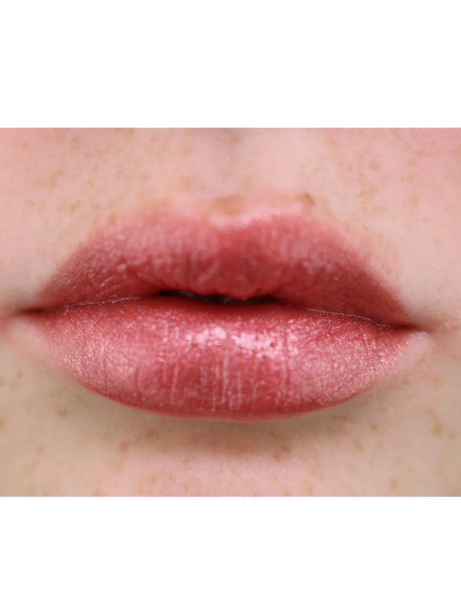 653 Brillo de labios Silky Seduction